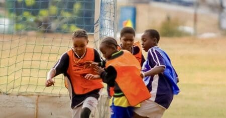 Cette décision vise à garantir une organisation optimale et à aligner stratégiquement le Sommet sur la vision renouvelée du développement sportif au Nigéria et en Afrique, expliquent les organisateurs dans un communiqué. Le sommet est organisé en collaboration avec National Sports Commission (NSC), une agence d'intervention à responsabilité limitée dirigée par le secteur privé pour aider au développement de l'industrie du sport.