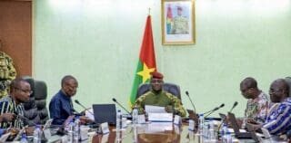Adopté en conseil des ministres, ce mercredi 13 novembre, le projet de budget exercice 2025 ambitionne d’améliorer tous les indicateurs en matière de gouvernance, d’infrastructures et de secteurs sociaux. C’est d’ailleurs, dans ce sens que le Président du Faso, le Capitaine Ibrahim Traoré a, lui-même, procédé à l’arbitrage en échangeant avec chaque ministre.