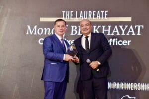 Ce prix récompense le dirigeant d’entreprise africain dont les réalisations exceptionnelles au cours des douze derniers mois ont généré des perspectives durables pour la création d’emplois et de richesses. Sa vision novatrice en fait le leader le plus inspirant de l’année.