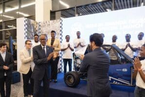 Le directeur général de Formule 1 Stefano Domenicali, avait auparavant indiqué que le Rwanda a affiché sa volonté d’accueillir une course sur un circuit qui n’est pas encore construit, rappelant la tenue d’une réunion, en septembre dernier, avec des responsables rwandais pour étudier le projet. 