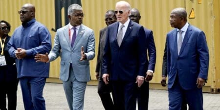 Le projet, soutenu par un prêt américain de 550 millions de dollars, vise à relier la ville portuaire angolaise de Lobito à la République démocratique du Congo (RDC) et à la Zambie, avec une deuxième phase prévue pour prolonger le corridor à travers la Tanzanie. Le Président Biden a visité le projet aux côtés du Président angolais, João Lourenço, du Président de la RDC, Felix Tshisekedi et du Président zambien, Hakainde Hichilema
