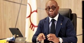 Togo | Émission obligataire : la BOAD lève 1 milliard d’euros «Cette opération marque une avancée significative dans la mobilisation des ressources pour le financement de projets de développement durable en Afrique de l’Ouest», explique l’institution bancaire dans un communiqué. L’émission obligataire hybride de la BOAD, assortie d’une maturité de 30 ans et d’une période de non-rachat de cinq ans, a été réalisée à un taux de coupon de 5,9% en équivalent Euro, précise la même source.