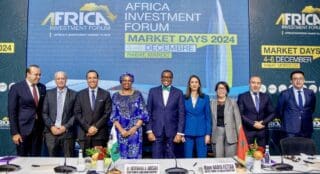 Le gouvernement marocain et la Banque africaine de développement (BAD) ont signé, jeudi 5 décembre à Rabat en marge de l’Africa Investment Forum, trois accords de financement d’un montant total de 344,7 millions d’euros destinés à mettre en œuvre des programmes d’appui pour consolider davantage la gouvernance économique et la résilience au changement climatique, renforcer la production de l’eau potable et en améliorer les performances, et aménager la zone d'activités industrielles du port de Nador West Med.
