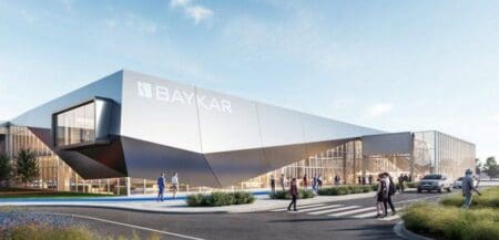 La société est détenue à parts égales par les frères Lutfu Haluk Bayraktar et Selçuk Bayraktar, les fondateurs du groupe turc de défense et d'aviation. L’implantation industrielle de Baykar au Maroc constitue l'aboutissement d'une coopération qui remonte à 2021, lorsque le Royaume avait reçu sa première commande de drones Bayraktar TB2.