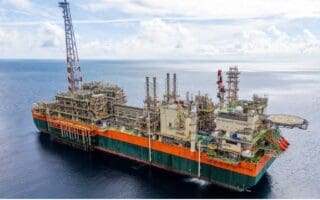 «Des projets tels que GTA mettent en évidence l'ampleur des opportunités que le marché du gaz africain offre aux investisseurs. Le projet montre que le gaz est vraiment bon pour l'Afrique et qu'il jouera un rôle majeur dans l'accélération de la sécurité énergétique, la stimulation de l'industrialisation et la transformation des économies africaines. Il faut rendre à César ce qui appartient à César. Les Africains peuvent être fiers de bp, Kosmos Energy, Petrosen et SMH. Les gouvernements sénégalais et mauritanien, leurs compagnies nationales d'électricité et leurs partenaires internationaux ont joué un rôle déterminant dans le développement du projet GTA et continueront à jouer un rôle clé dans la réussite de ce projet et des nombreux développements gaziers qui devraient suivre », a déclaré NJ Ayuk, président exécutif de l'African Energy Chamber.

