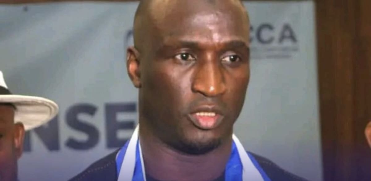 Sénégal | Le lourd cahier des charges du nouveau patron des Impôts Le changement à la tête de la Direction Générale des Impôts intervient dans un contexte où le gouvernement affiche de grosses ambitions en matière de mobilisation des recettes car il va falloir financer les programmes d'envergure et de «rupture» auxquels il s’est engagé. Et également, réduire l’encours de la dette et le coût de son remboursement. La pression sera donc maximale sur tous les responsables de guichets d’entrée d’argent pour le Trésor.