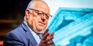 Cet accord constitue une étape cruciale vers le lancement du projet souterrain CMA, dont les travaux devraient débuter à la mi-2025 avec la construction du premier portail d'accès. Le démarrage de ces travaux reste toutefois conditionné à l'approbation de l'Étude d'Impact Environnemental et Social (ElES) par le ministère de l'Environnement, du Développement durable et de la Transition écologique, qui est actuellement en cours, ainsi qu'à l'octroi d'un arrêté ministériel, conformément aux dispositions mentionnées dans la déclaration du ministre des Mines, du Pétrole et de l'Énergie, Sangafowa-Coulibaly.
