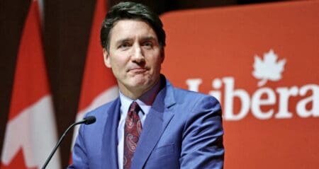 Le chef libéral est alors devenu le 23e premier ministre du Canada, recueillant une majorité de sièges au parlement avec 39,5% des votes. Il n’a pu répéter cet exploit aux deux élections générales suivantes, formant plutôt des gouvernements minoritair