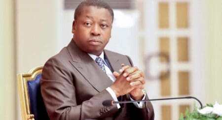 Dans un entretien jeudi avec la chaîne de télévision "Voxafrica", le ministre togolais des Affaires étrangères, Robert Dussey a affirmé que “cette décision revient au président de la République", jugeant pour sa part que "ce n'est pas impossible".
