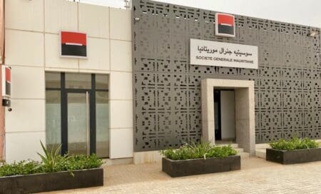 Le consortium s’appuie sur des forces complémentaires pour guider la Banque vers une nouvelle étape de son développement. Le consortium formé par Enko Capital, société d’investissement international de référence en Afrique avec plus d’1 milliard de dollars de capitaux sous gestion dirigée par Alain et Cyrille Nkontchou, et Oronte, représentée par Bastien Ballouhey, allie expertise internationale et ancrage local pour garantir une continuité stratégique tout en insufflant une nouvelle vision ambitieuse. Investissant à parts égales, le consortium compte renforcer la trajectoire d’une banque solide opérant selon les standards internationaux. Le consortium s’appuie sur une base de partenaires diversifiés, portés par Enko Capital, incluant des investisseurs internationaux, régionaux et africains et des fonds de retraite.