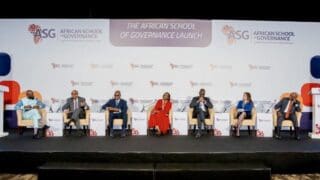 ASG Grand Launch (de gauche à droite) L'hon. Mugenzi Patrice (Ministre du Gouvernement local - République du Rwanda), M. Francis Gatare (Conseiller principal, Cabinet du Président – République du Rwanda), Dr. Agnes Kalibata (Présidente, Alliance pour la révolution verte en Afrique - AGRA), Hon. Joseph Nsengimana (Ministre de l'Éducation - République du Rwanda), Professeur Kingsley Moghalu (Président de l'École africaine de gouvernance), S.E Hailemariam Desalegn (Co-fondateur d'ASG & Guardian, Fondation ASG), Hon. Paula Ingabire (Ministre des TIC et de l'Innovation - République du Rwanda), M. Jean Guy Afrika (Directeur général – Rwanda Development Board)
(Source: African School of Governance | 1 hour ago)