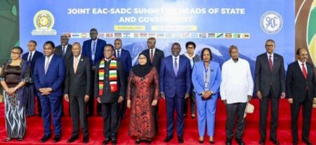 Réunis dans le cadre d’un sommet conjoint de la Communauté des Etats d'Afrique de l'Est (EAC) et de la Communauté de développement de l'Afrique australe (SADC), pour trouver une issue au conflit dans l'est de la RDC, les dirigeants africains ont notamment réaffirmé leur soutien à Kinshasa dans ses efforts pour préserver sa souveraineté et son intégrité territoriale.