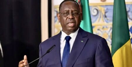 La création d’une agence de notation financière africaine avait été annoncée en septembre 2023 par l’UA, après plusieurs années de controverse sur les méthodes des «Big Three» (Moody’s, Fitch et S&P), accusés «d’évaluer avec un biais négatif» le risque de crédit des économies africaines et de pousser les taux d’emprunt à la hausse, au point parfois de leur fermer l’accès au marché.