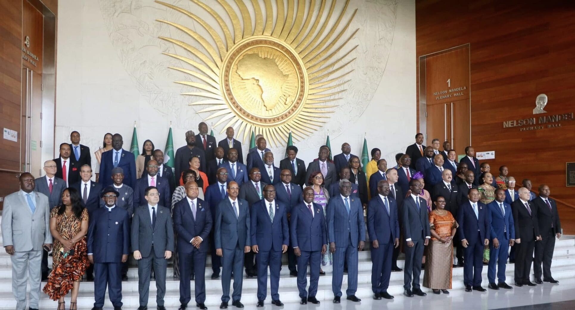 38ème sommet de l’UA | Un nouveau leadership pour relever les défis d’une Afrique en quête du progrès Les hauts responsables de l’UA qui seront élus lors de ce sommet auront la lourde tâche de faire progresser l’agenda de transformation de l’organisation panafricaine et de relever les défis existants et émergeants auxquels le continent est confronte. Il s’agit ainsi d’œuvrer à atteindre les objectifs de développement du continent, tels qu'ils sont définis dans l'Agenda 2063. Cette élection se caractérise par la prise en considération de plusieurs principes clés à savoir la représentation régionale équitable, la parité hommes-femmes, la rotation prévisible, l’attraction et rétention des meilleurs talents africains, leadership et gestion responsables et efficaces, et sélection transparente et fondée sur le mérite.