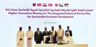 Ce partenariat, qui ambitionne de créer un leader régional dans l’industrie de la literie et du sommeil combinant la puissance de développement de Dolidol, présent actuellement dans une douzaine de pays dont le Nigeria avec 4 usines, et l’expertise industrielle d’Intercoil, prévoit une montée en capacité des infrastructures de production, une expansion des marchés et une accélération de l’innovation en matière de technologies du sommeil et de solutions de literie durables, ajoute la même source.