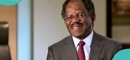 Sous l'impulsion de l'administration américaine, notamment depuis l'élection de Donald Trump, CK Hutchison Holdings, un conglomérat basé à Hong Kong, a accepté de céder ses parts dans une filiale opérant à proximité du canal de Panama. Ces actifs ont été rachetés par un consortium nigérian incluant Global Infrastructure Partners, désormais filiale de BlackRock Inc.