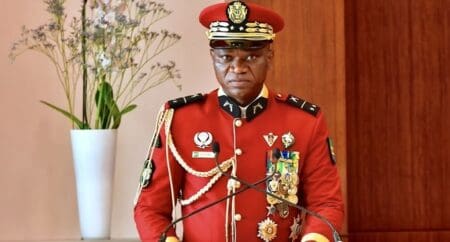 "Après mure réflexion et en réponse à vos nombreux appels, j'ai décidé d'être candidat à l'élection présidentielle du 12 avril 2025", a dit le général Brice Clotaire Oligui Nguema dans un discours à Libreville.
