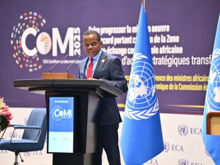 Développement | L’Afrique n’investit que 4 % de son PIB dans les infrastructures (CEA) "Pour mettre en œuvre les projets infrastructurels inscrits au Programme de développement des infrastructures en Afrique, on estime que 360 milliards de dollars US seront nécessaires d’ici à 2040", souligne le rapport examiné lors de la réunion des experts préparatoire au segment ministériel du 17 et 18 mars.