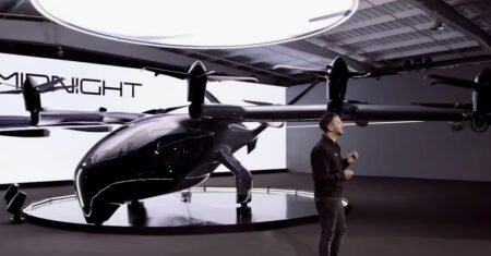 Beaucoup de startups se sont intéressées à un engin proche des qualités de l’hélicoptère en éliminant son principal défaut : le bruit. C’est ainsi que la propulsion électrique a été choisie mais elle posait d’immenses difficultés pour développer une énergie suffisante afin d’arracher du sol un poids de plusieurs tonnées.