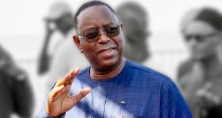 C’est dans un communiqué publié mardi 08 avril que la Fondation a officialisé l’arrivée de Macky Sall dans son conseil. L’ancien président du Sénégal y siègera au côté d’une brochette de personnalités d’envergure internationale et aux CV impressionnants. Voici la composition du casting du Conseil de la Fondation : Josep Borrel, ancien Haut Représentant de l'Union européenne pour les Affaires étrangères et la Politique de sécurité et vice-président de la Commission européenne (2019-2024), ancien ministre des Affaires étrangères de l'Espagne, de l'Union européenne et de la Coopération (2018-2019), ancien Président du Parlement européen (2004-2007) Le Tchadien Moussa Faki Mahmat, ancien président de la Commission de l’Union africaine, ancien ministre des Affaires étrangères du Tchad de 2008 à 2017, et ancien Premier ministre (2003-2005).