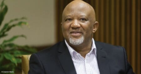 Dans un communiqué publié lundi, la présidence sud-africaine a précisé que Jonas est chargé de promouvoir les priorités diplomatiques, commerciales et bilatérales de l’Afrique du Sud. Il devra notamment mener des négociations, bâtir des alliances stratégiques et collaborer avec les autorités américaines ainsi qu’avec les acteurs clés du secteur privé.