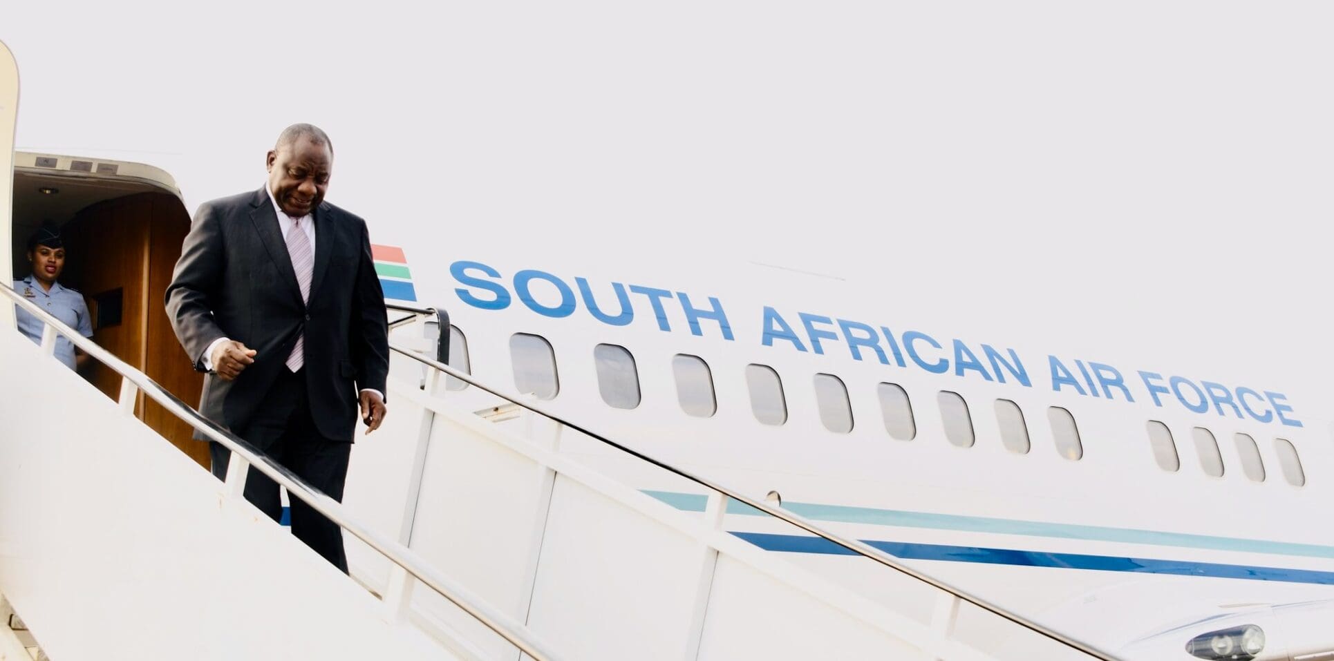 "Le président Ramaphosa rencontrera le président Donald Trump à la Maison blanche à Washington DC. pour discuter des questions d'intérêt bilatéral, régional et mondial", a indiqué le cabinet de Cyril Ramaphosa dans un communiqué.
