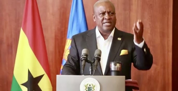 Ghana |Anticorruption : l’ultimatum du chef de l’Etat à ses ministres Dans un discours prononcé avant-hier lundi 5 mai à Accra, le président de la République a fixé un ultimatum à tout responsable qui ne se sera pas conformé à l'obligation de déclaration dont la date limite est mercredi 7 mai 2025. Il a prévenu qu’il sera «automatiquement renvoyé.» Ce durcissement du chef de l’Etat ghanéen s'inscrit dans une campagne de moralisation de la vie publique, alors qu’il tente de restaurer la confiance des citoyens dans les institutions, sur fond de crise économique persistante.