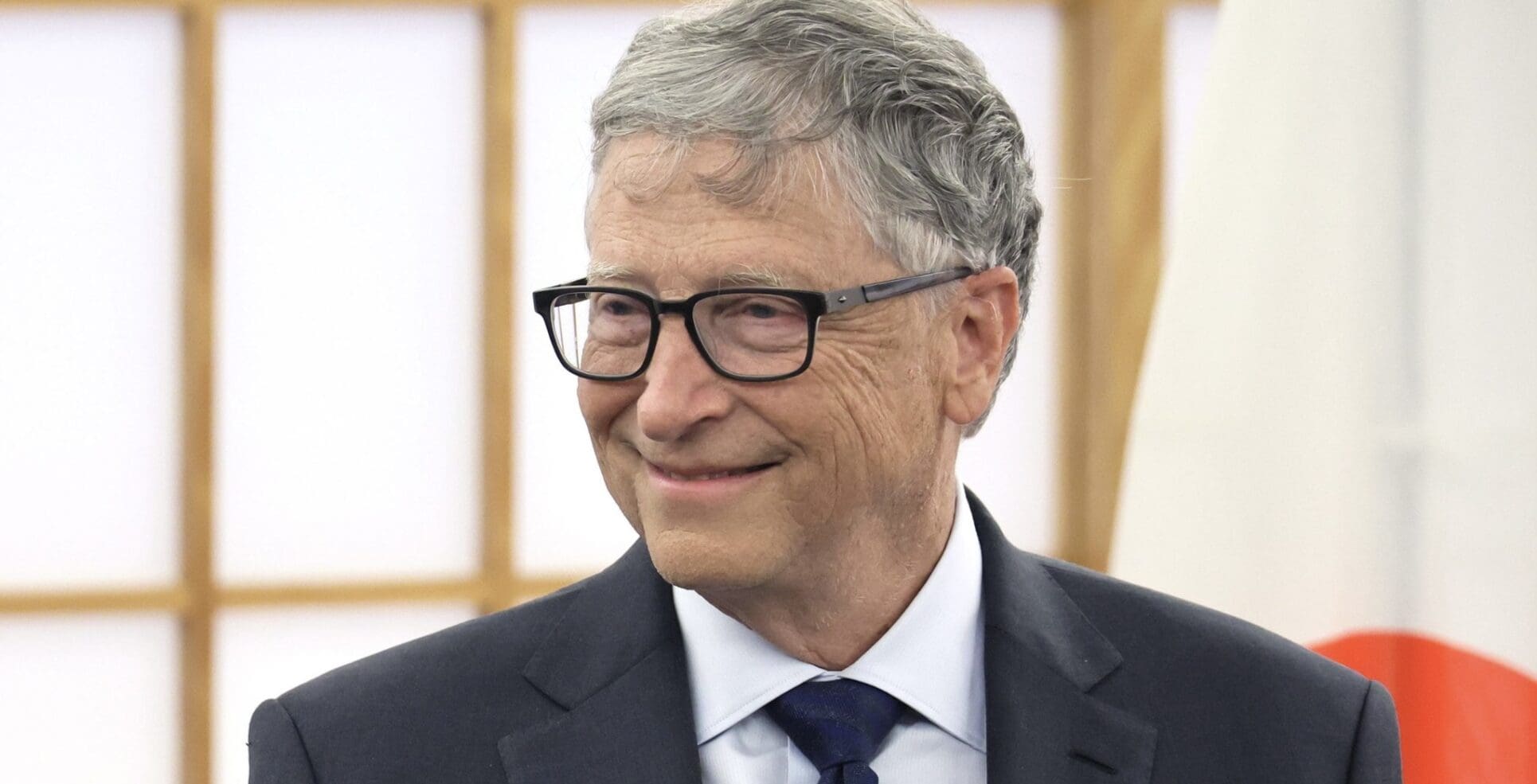 C’est depuis la salle Nelson Mandela de l’Union africaine, à Addis-Abeba, que Bill Gates a fait une annonce marquante : il consacrera la majeure partie de sa fortune personnelle, estimée à 200 milliards de dollars, au développement de l’Afrique. «J’ai récemment pris l’engagement de donner toute ma fortune dans les 20 prochaines années. La majorité de ces fonds sera consacrée à vous aider à relever les défis ici, en Afrique,» a-t-il déclaré devant un auditoire composé de responsables politiques, de diplomates, d’acteurs de la société civile et de professionnels de santé.