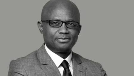 Le fonds Oasis Capital Ghana a officiellement quitté le capital de Mansa Bank Côte d’Ivoire, selon une annonce faite le vendredi 20 juin 2025. Détenteur de 16,12 % du capital, il était le deuxième plus grand actionnaire de la banque. Le nom de l’acquéreur, tout comme le montant de la transaction, n’ont pas été dévoilés. Oasis Capital Ghana avait rejoint l’actionnariat de Mansa Bank en octobre 2021 via son véhicule d’investissement Oasis Africa Fund I.