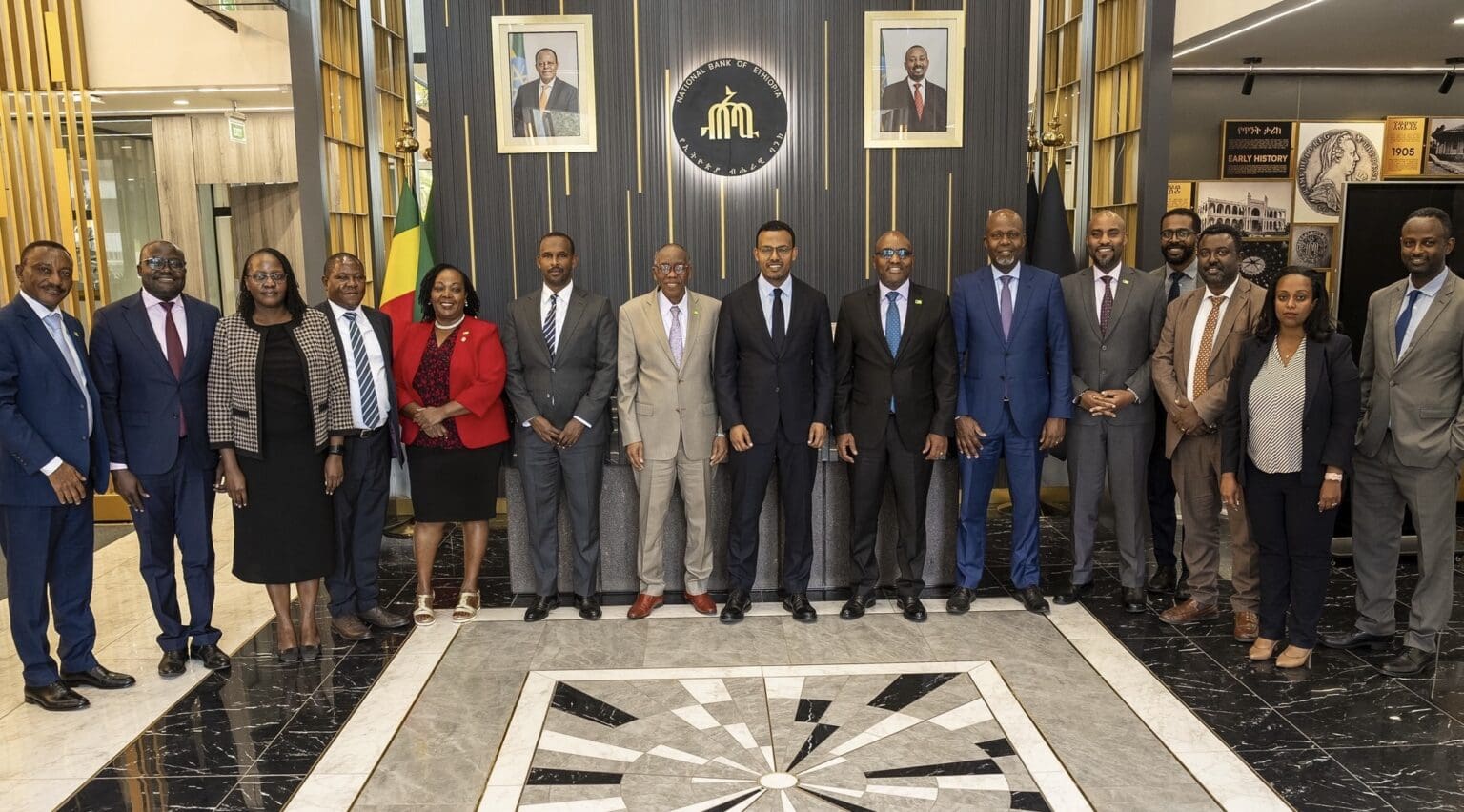 «La NBE (National Bank of Ethiopia) est très heureuse de déclarer que le secteur bancaire éthiopien est désormais ouvert à la participation étrangère et que les demandes de licences des banques et investisseurs étrangers peuvent être déposées à partir d'aujourd'hui.»