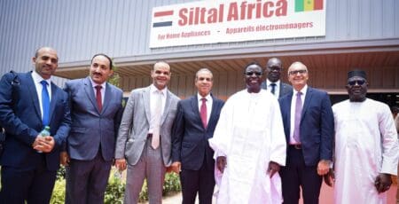 Le groupe égyptien Siltal, spécialisé dans la fabrication d’appareils électroménagers, a officiellement lancé ses activités au Sénégal avec l’inauguration d’une unité industrielle au sein de la Plateforme industrielle internationale de Diamniadio (P2ID). La cérémonie s’est tenue en présence du ministre égyptien des Affaires étrangères, Badr Abdelatty, et de son homologue sénégalais de l’Industrie et du Commerce, Serigne Guèye Diop.