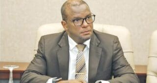 L’Angola franchit un pas décisif dans la structuration de son secteur aérien. Le Secrétaire d'État à l'Aviation civile, aux secteurs maritime et portuaire, Rui Carreira, a officialisé le 21 juillet 2025 la construction prochaine d’une Académie d’aéronautique. L’annonce a été faite en marge d’une table ronde à Luanda consacrée au rôle des aéroports dans l’économie nationale et à leur rentabilité, alors que le secteur souffre encore d’un faible trafic passager.