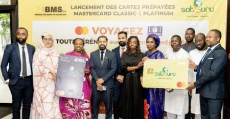 Mali | facilitation des paiements pour les voyageurs : la BMS S.A. et Satguru Travel lancent des cartes prépayées BARAKA GIM-Mastercard co-brandées Cette collaboration réunit l'expertise de Mastercard, du GIM-UEMOA, de BMS S.A. et de Satguru Travel pour répondre aux besoins évolutifs des consommateurs d'aujourd'hui, constamment en mouvement. Les cartes prépayées co-brandées, disponibles dans les agences de Satguru Travel, sont conçues pour donner plus d'autonomie financière aux individus, tout en offrant une expérience de voyage axée sur la simplicité et la fiabilité.