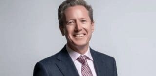 Le groupe nigérian Dangote a nommé David Bird, ancien cadre de Shell et ex-PDG de la raffinerie 0Q8 à Oman, au poste de directeur général de sa division raffinage et pétrochimie, a annoncé l'entreprise samedi, dans le cadre de l'accélération de sa stratégie de croissance panafricaine.