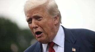 États-Unis | Marché du travail : Trump face à la réalité des mauvais chiffres mois après mois Les ajustements personnels apportés par le président américain n’y ont rien changé. Au mois d’août, les États-Unis de Donald Trump ont connu un nouveau mois peu encourageant pour la santé du marché du travail, comme le révèlent les données officielles publiées vendredi 5 septembre.