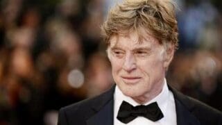 L'acteur et réalisateur "est mort le 16 septembre 2025 dans sa maison de Sundance, dans les montagnes de l'Utah, l'endroit qu'il aimait, entouré par ceux qui l'aimaient," a déclaré son agente Cindi Berger dans un communiqué. "Un des lions s'en est allé", a réagi Meryl Streep, sa partenaire dans le film "Out of Africa" (1985). "Repose en paix, mon cher ami," a ajouté l'actrice américaine de 76 ans