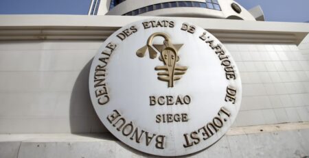 En cause : des failles jugées sérieuses dans la gouvernance et la lutte contre le blanchiment de capitaux. Pour note, la BCEAO n’a pas communiqué l’identité des 3 établissements sanctionnés.