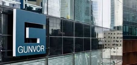 Hydrocarbures | Pétrole : le groupe russe Lukoil cédera ses actifs africains au suisse Gunvor Selon le communiqué de Lukoil, les deux parties se sont mises d’accord sur les principales conditions de la transaction. En Afrique, Lukoil contrôle 20 % du bloc OPL 245 au Nigeria, en partenariat avec le groupe italien ENI et l’opérateur public nigérian NNPC. Au Ghana, il possède des intérêts de 38% dans le bloc Deepwater Cape Three Points, opéré par Aker Energy.