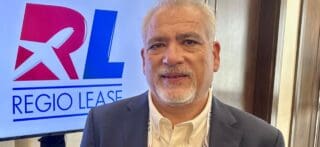 Regio Lease gère plus de 100 avions chaque année, couvrant des flottes Airbus, Boeing, ATR, Embraer et Beechcraft. L’entreprise dispose d’une expérience cumulée de plus de quarante ans dans l’industrie aéronautique et compte plus de 250 clients internationaux. Son activité CAMO (Continuous Airworthiness Management Organisation) est certifiée depuis 2010 par l’EASA (European Aviation Safety Agency).