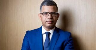 Maroc | Nomination : M. Adil Rzal devient Directeur général en charge des Risques Groupe Banque Centrale Populaire M. Rzal occupait jusqu’ici le poste de Président du Directoire de la Banque Populaire de Rabat-Kenitra. Agé de 50 ans, il justifie d’un parcours de plus de 17 ans au sein du Groupe avec une expertise diversifiée, allant du capital investissement, à l’exploitation bancaire en passant par le leasing.