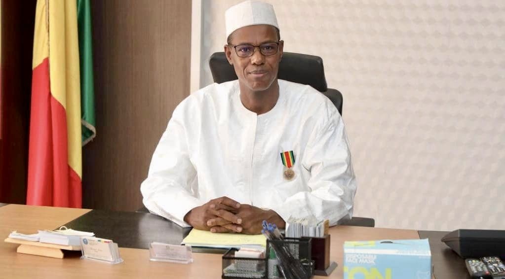 Marché régional | Levée de fonds : le Mali vise 1450 milliards FCFA en 2026 Le vendredi 6 février, le Trésor public malien a officiellement lancé son programme d’émissions de titres pour l’année 2026. L’enveloppe globale à lever s’élève à 1 450 milliards FCFA, soit environ 2,61 milliards de dollars, et sera mobilisée de manière progressive tout au long de l’année.