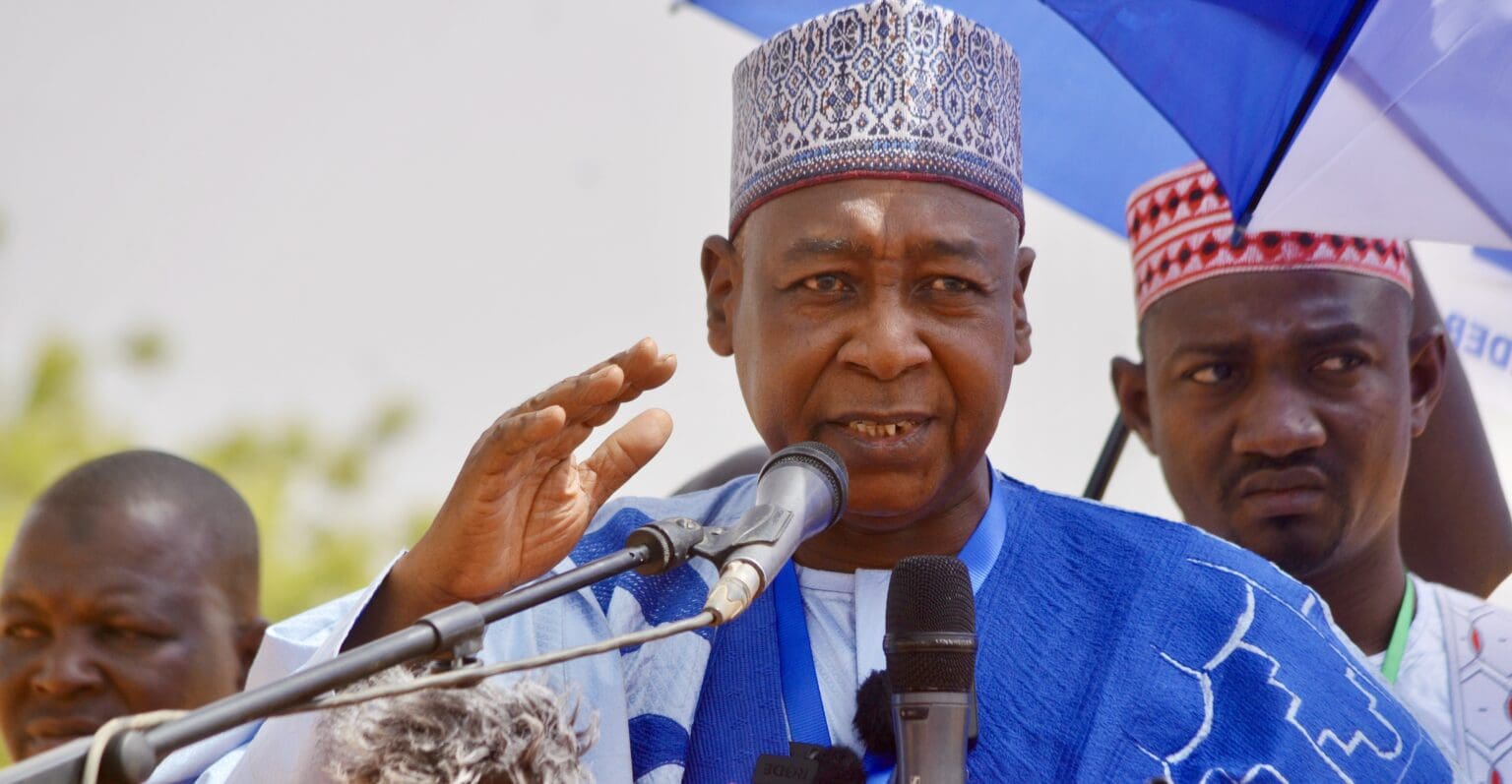 Moustapha Kadi Oumani : C’est une excellente question, car elle touche à un sujet d’actualité brûlante. Il faut rappeler que le premier collège des chefs d’État de la Confédération AES s’est tenu à Niamey le 6 juillet 2024. Le deuxième sommet, organisé à Bamako les 22 et 23 décembre 2025, avait pour objectif principal d’évaluer les avancées réalisées, mais aussi d’examiner les défis sécuritaires, diplomatiques, économiques, sociaux et culturels auxquels font face les trois États membres : le Burkina Faso, le Mali et le Niger.