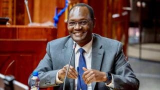Kenya | Sous pression : Nairobi multiplie les émissions d’euro-obligations L'information, rapportée par Reuters, a été dévoilée dimanche 18 janvier par le Secrétaire national (ministre délégué) au Trésor, Chris Kiptoo. «L’émission de cet eurobond est motivée par l’amélioration des conditions sur le marché des euro-obligations, ce qui permet de lever des fonds à des taux compétitifs,» explique le patron du Trésor.