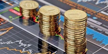 Les indicateurs de confiance des investisseurs sont restés faibles tout au long de l’année. La valeur des fusions et acquisitions a baissé de 10 %, tandis que le financement international de projets a reculé pour la quatrième année consécutive, chutant de 16 % en valeur et de 12 % en nombre d’opérations, revenant aux niveaux observés en 2019.