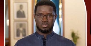 Sénégal | : Diomaye Faye lance l’offensive de l’investissement public en 2026 Dans son discours à la nation du 31 décembre 2025, Bassirou Diomaye Faye a donné le ton : 2026 sera celle de l’accélération. Plus de 561 milliards FCFA, soit plus d’1 milliard de dollars, seront injectés dans des investissements structurants destinés à améliorer les services essentiels, transformer les territoires et soutenir la souveraineté alimentaire et numérique.