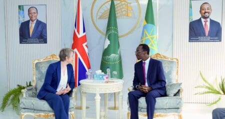 La numéro 1 de la diplomatie britannique a assuré que les échanges avec ses interlocuteurs seront focalisés sur les mesures visant à endiguer les vagues de migrants provenant de la Corne de l'Afrique et qui cherchent à rejoindre le Royaume-Uni.