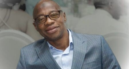 Uniwax change de main. Selon des sources proches du dossier, l’industriel ivoirien Koné Daouda Soukpafolo, surnommé le «roi du coton,» a conclu un accord pour reprendre le contrôle majoritaire de l’un des principaux fabricants industriels de wax en Afrique de l’Ouest.