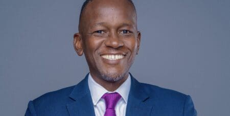 AfrexInsure a officialisé la nomination de Lesley Ndlovu en tant que Président-directeur général à compter de janvier 2026, succédant à Jonas Mushosho. Cette désignation intervient à un tournant pour la filiale d’Afreximbank, engagée dans une phase d’expansion visant à consolider son offre de solutions d’assurance dédiées au commerce et aux investissements liés au continent.