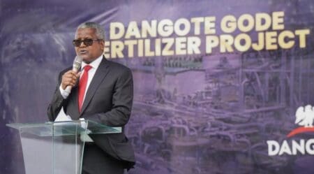 «Grâce à une intégration fluide et à une coopération stratégique avec GCL, nous mettrons en place une chaîne de valeur complète, de l’extraction du gaz naturel à la production d’engrais, franchissant ainsi une étape cruciale vers une plus grande autonomie de l’Afrique en matière de sécurité alimentaire», a déclaré Aliko Dangote, Président-directeur général de Dangote Industries Limited, cité dans le communiqué publié par le groupe. Dans le contexte actuel d’embrasement des cours internationaux du gaz naturel, ce contrat est aussi une façon pour Dangote Industries de sécuriser les prix de ses approvisionnements.