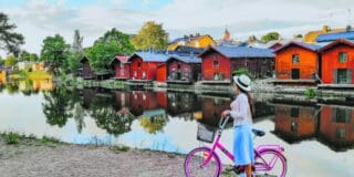 Cette année encore, la Finlande arrive en tête, pour la neuvième fois consécutive. Ce classement, réalisé par des chercheurs de l'université d'Oxford (Royaume-Uni) en partenariat avec l'ONU et l'entreprise Gallup, est fondé sur les réponses d'environ 100 000 personnes à travers le monde, à qui il est demandé de noter leur vie sur une échelle de 0 à 10, expliquent ses concepteurs.